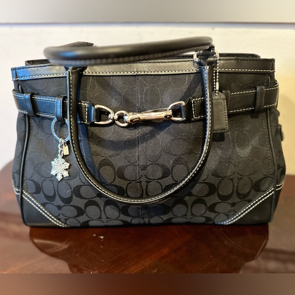 Coach Black Signature Canvas and Leather Hampton Tote - Picture 5 of 12